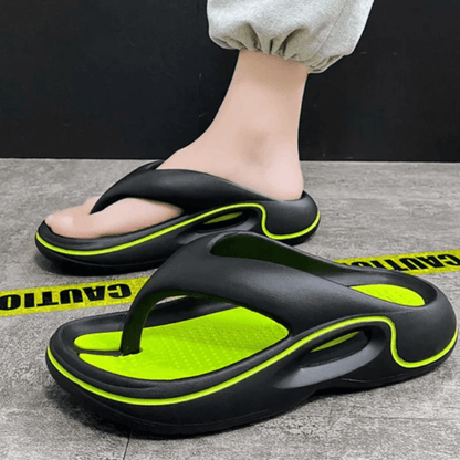 ThiccStep™ Teenslippers met dikke zool